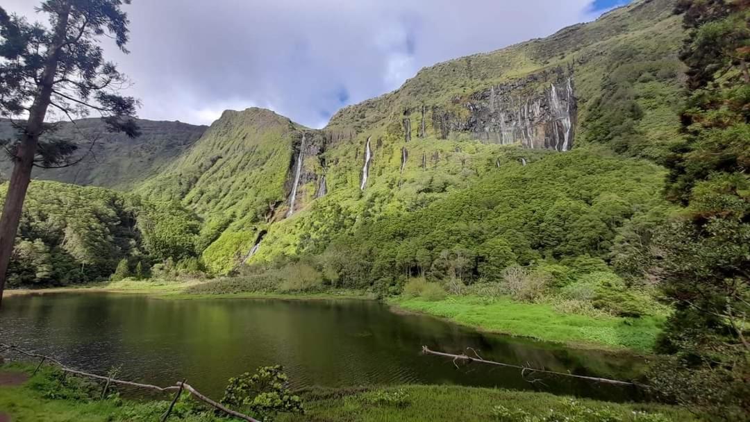 Alojamento Local M&I Lajes das Flores Eksteriør bilde